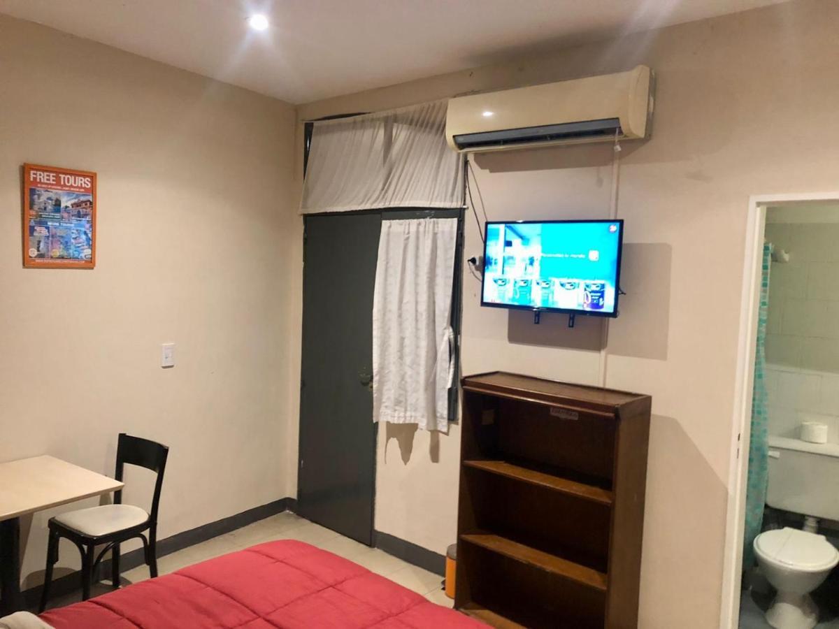 Granados Hostel بوينس آيرس المظهر الخارجي الصورة