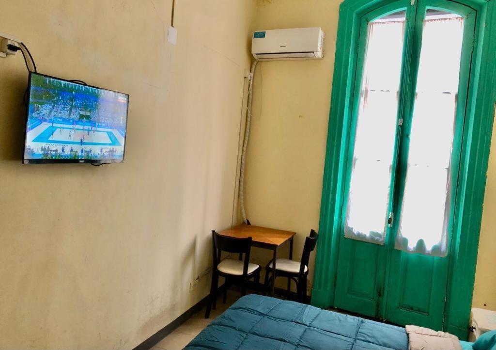 Granados Hostel بوينس آيرس المظهر الخارجي الصورة