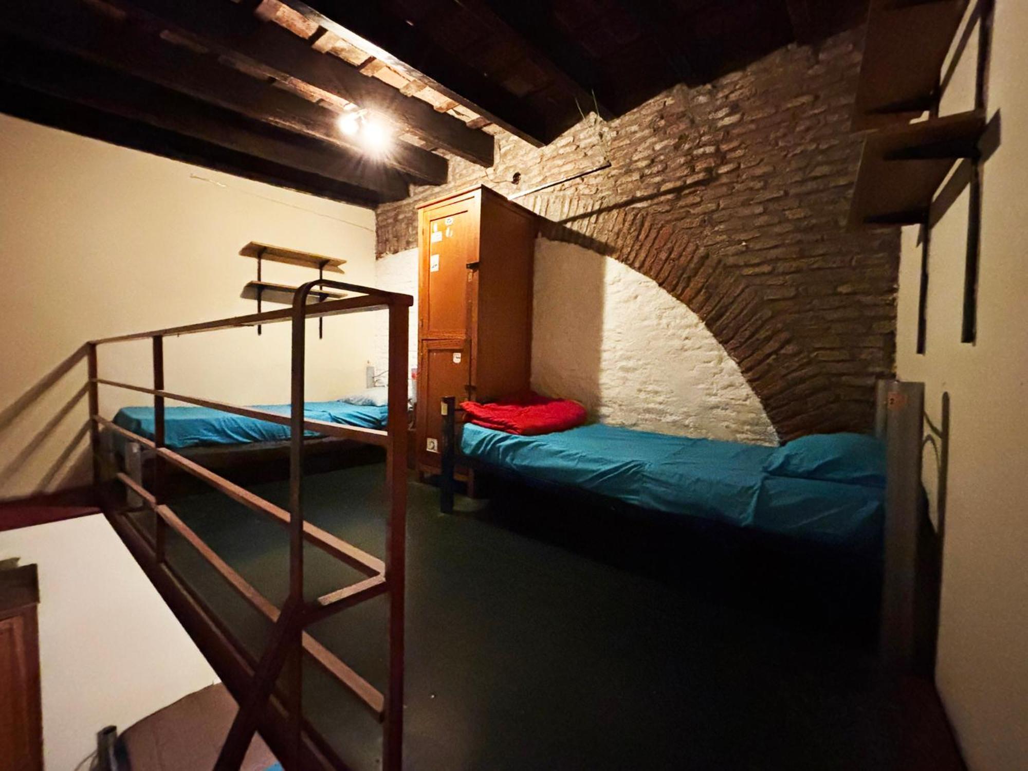 Granados Hostel بوينس آيرس المظهر الخارجي الصورة