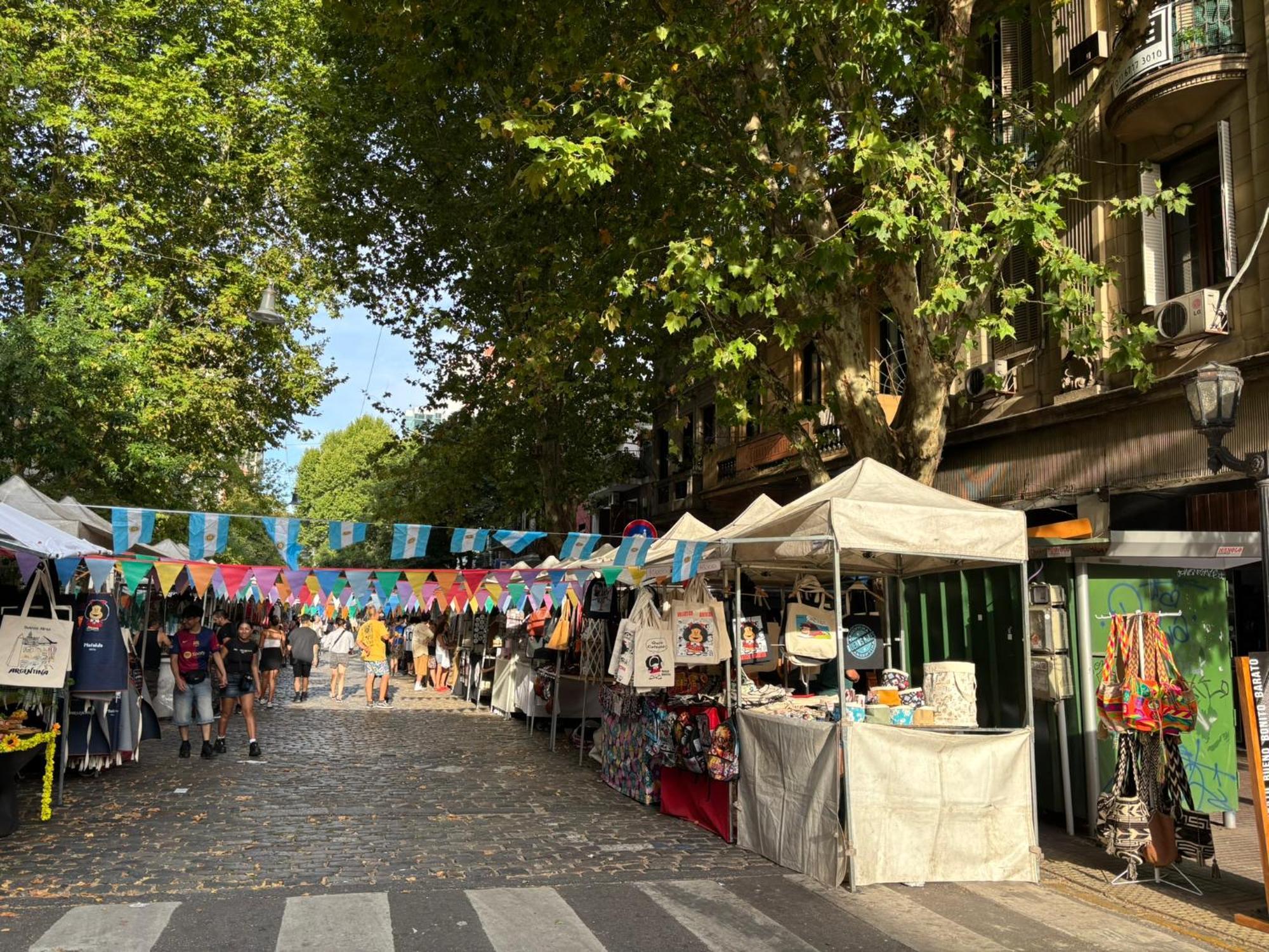 Granados Hostel بوينس آيرس المظهر الخارجي الصورة